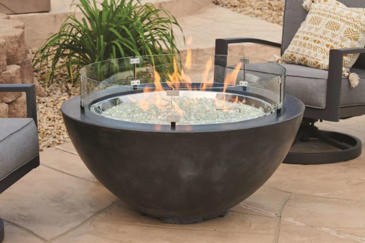 Outdoor GreatRoom Cove 42